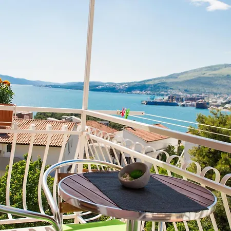 Stil Trogir